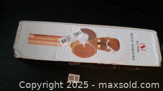 MaxSold Auction: SU-YOSO, Magic Karaoke microphone - Oakville (Ontario, Canada) SELLER MANAGED Charity/Fundraising Online Auction - Wakehurst Crescent