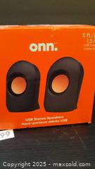 MaxSold Auction: USB Stereo Speakers by onn - Oakville (Ontario, Canada) SELLER MANAGED Charity/Fundraising Online Auction - Wakehurst Crescent