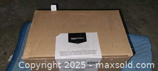 MaxSold Auction: Waffle Maker 3 in 1 by Amazon Basics - Oakville (Ontario, Canada) SELLER MANAGED Charity/Fundraising Online Auction - Wakehurst Crescent