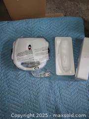 MaxSold Auction: Waffle Maker 3 in 1 by Amazon Basics - Oakville (Ontario, Canada) SELLER MANAGED Charity/Fundraising Online Auction - Wakehurst Crescent