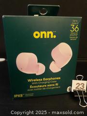 MaxSold Auction: Wireless Earphones w/charging case by onn. - Oakville (Ontario, Canada) SELLER MANAGED Charity/Fundraising Online Auction - Wakehurst Crescent
