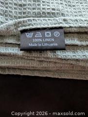 MaxSold Auction: Two Linen Bath Sheets - Oak Bay (British Columbia, Canada) SELLER MANAGED Downsizing Online Auction - Fair Street