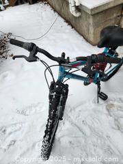 MaxSold Auction: Ladies bike - North Dundas (Ontario, Canada) SELLER MANAGED Reseller Online Auction - Morewood Main Street