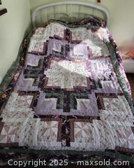 MaxSold Auction: Quilt - North Dundas (Ontario, Canada) SELLER MANAGED Reseller Online Auction - Morewood Main Street