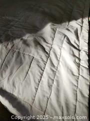 MaxSold Auction: Quilt - North Dundas (Ontario, Canada) SELLER MANAGED Reseller Online Auction - Morewood Main Street