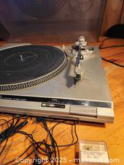 MaxSold Auction: Technics turntable - North Dundas (Ontario, Canada) SELLER MANAGED Reseller Online Auction - Morewood Main Street