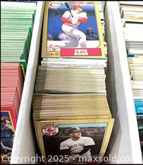 MaxSold Auction: 80’s 90’s MLB Baseball Cards - Cobourg (Ontario, Canada) SELLER MANAGED Reseller Online Auction - Elgin Street West