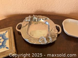 MaxSold Auction: Vintage Assorted Room Decor: Mexican Tile Trivet, Metal Serving Dish, &#38; More! - San Francisco (California, USA) SELLER MANAGED Estate Sale Online Auction - Kenwood Way