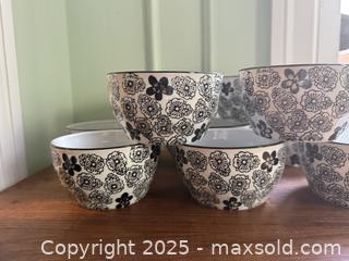 MaxSold Auction: Vintage Black and White Floral Bowls 10 - San Francisco (California, USA) SELLER MANAGED Estate Sale Online Auction - Kenwood Way