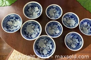 MaxSold Auction: Vintage BLUE WHITE JAPANESE BOWLS PORCELAIN Larger and Smaller Ones  - San Francisco (California, USA) SELLER MANAGED Estate Sale Online Auction - Kenwood Way