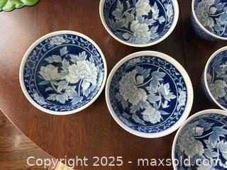 MaxSold Auction: Vintage BLUE WHITE JAPANESE BOWLS PORCELAIN Larger and Smaller Ones  - San Francisco (California, USA) SELLER MANAGED Estate Sale Online Auction - Kenwood Way