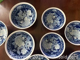 MaxSold Auction: Vintage BLUE WHITE JAPANESE BOWLS PORCELAIN Larger and Smaller Ones  - San Francisco (California, USA) SELLER MANAGED Estate Sale Online Auction - Kenwood Way