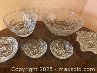 MaxSold Auction: Vintage Etched Glass Crystal Bowls  - San Francisco (California, USA) SELLER MANAGED Estate Sale Online Auction - Kenwood Way