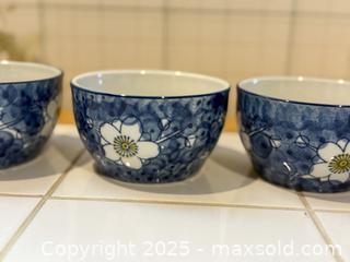 MaxSold Auction: Vintage Floral Deep Bowls Set of 3  - San Francisco (California, USA) SELLER MANAGED Estate Sale Online Auction - Kenwood Way