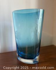 MaxSold Auction: Vintage Floral Etched Art Glass Vase - San Francisco (California, USA) SELLER MANAGED Estate Sale Online Auction - Kenwood Way