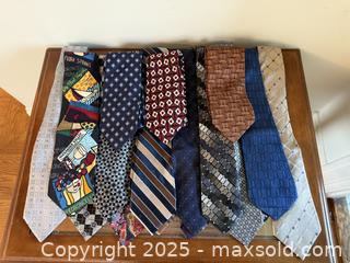MaxSold Auction: Vintage Tie Lot - San Francisco (California, USA) SELLER MANAGED Estate Sale Online Auction - Kenwood Way