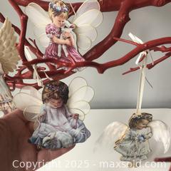 MaxSold Auction: 6 "Heaven's Little Angels" porcelain Ornaments Dona Gelsinger & Donna Brooks - Toronto (Ontario, Canada) SELLER MANAGED Reseller Online Auction - Greengrove Crescent