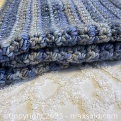 MaxSold Auction: Handmade Crocheted  afghan for *crib/toddler bed. Soft. - Toronto (Ontario, Canada) SELLER MANAGED Reseller Online Auction - Greengrove Crescent