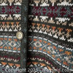 MaxSold Auction: Otsar Fair Isle / Nordic pattern button front cardigan - S - Toronto (Ontario, Canada) SELLER MANAGED Reseller Online Auction - Greengrove Crescent