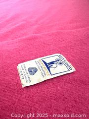 MaxSold Auction: Vintage Pink Kenwood Pure Wool Blanket - Toronto (Ontario, Canada) SELLER MANAGED Reseller Online Auction - Greengrove Crescent