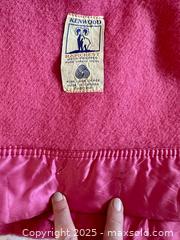 MaxSold Auction: Vintage Pink Kenwood Pure Wool Blanket - Toronto (Ontario, Canada) SELLER MANAGED Reseller Online Auction - Greengrove Crescent