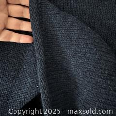 MaxSold Auction: WOOF Design wool sweater - Toronto (Ontario, Canada) SELLER MANAGED Reseller Online Auction - Greengrove Crescent