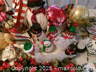 MaxSold Auction: Bin full of Christmas decorations - Covington (Georgia, USA) SELLER MANAGED Downsizing Online Auction - Queensland Lane