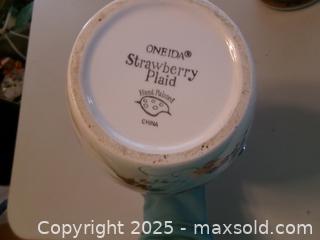 MaxSold Auction: Lot of kitchen ceramic - Covington (Georgia, USA) SELLER MANAGED Downsizing Online Auction - Queensland Lane