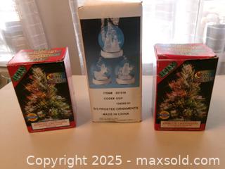 MaxSold Auction: Lot of light up decorations - Covington (Georgia, USA) SELLER MANAGED Downsizing Online Auction - Queensland Lane