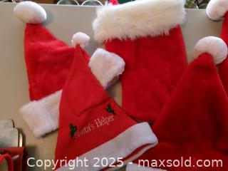MaxSold Auction: Lot of stocking hats, stocking - Covington (Georgia, USA) SELLER MANAGED Downsizing Online Auction - Queensland Lane