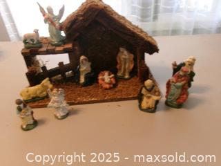 MaxSold Auction: Vintage wooden Manger with ceramic figurines - Covington (Georgia, USA) SELLER MANAGED Downsizing Online Auction - Queensland Lane