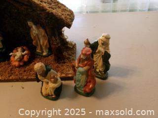 MaxSold Auction: Vintage wooden Manger with ceramic figurines - Covington (Georgia, USA) SELLER MANAGED Downsizing Online Auction - Queensland Lane