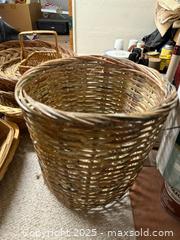 MaxSold Auction: Lot of baskets - Lower Moreland Township (Pennsylvania, USA) SELLER MANAGED Estate Sale Online Auction -  Huntingdon Pike (CONDO)                      