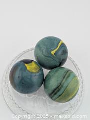 MaxSold Auction: Agate Boulder Marble of Unknown Make x3 (~1.25") - Langley (British Columbia, Canada) SELLER MANAGED Reseller Online Auction - 68 Avenue