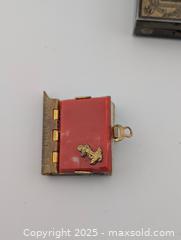 MaxSold Auction: Collection of Vintage Trinkets &#38; Pressed Flower Art  - Langley (British Columbia, Canada) SELLER MANAGED Reseller Online Auction - 68 Avenue