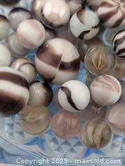 MaxSold Auction: Lavender Cats Eye, Brown Zebra Bomber & More - Langley (British Columbia, Canada) SELLER MANAGED Reseller Online Auction - 68 Avenue