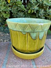 MaxSold Auction: Beautiful Vintage Ceramic Pottery - Thousand Oaks (California, USA) PARTNER MANAGED Estate Sale Online Auction - Saxon Place