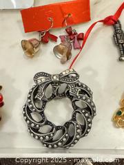 MaxSold Auction: Christmas Jewelry - Thousand Oaks (California, USA) PARTNER MANAGED Estate Sale Online Auction - Saxon Place