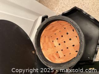 MaxSold Auction: Hand Painted Baskets Toleware and More - Thousand Oaks (California, USA) PARTNER MANAGED Estate Sale Online Auction - Saxon Place