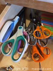 MaxSold Auction: Kitchen Gadgets and Home Tools - Thousand Oaks (California, USA) PARTNER MANAGED Estate Sale Online Auction - Saxon Place