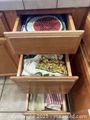 MaxSold Auction: Kitchen Towels, Aprons, Pads - Thousand Oaks (California, USA) PARTNER MANAGED Estate Sale Online Auction - Saxon Place