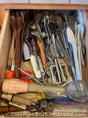 MaxSold Auction: Kitchen Utensils and Tools - Thousand Oaks (California, USA) PARTNER MANAGED Estate Sale Online Auction - Saxon Place