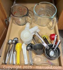 MaxSold Auction: Measuring Cooking Tools - Cups and Spoons - Thousand Oaks (California, USA) PARTNER MANAGED Estate Sale Online Auction - Saxon Place