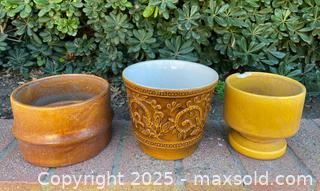 MaxSold Auction: Mid-Century Signed Haeger Pottery Planters - Thousand Oaks (California, USA) PARTNER MANAGED Estate Sale Online Auction - Saxon Place