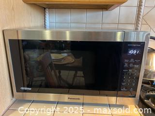 MaxSold Auction: Panasonic Microwave - Thousand Oaks (California, USA) PARTNER MANAGED Estate Sale Online Auction - Saxon Place