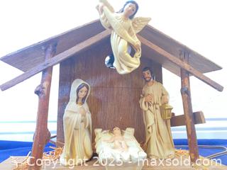 MaxSold Auction: Small Nativity Scenes  - Thousand Oaks (California, USA) PARTNER MANAGED Estate Sale Online Auction - Saxon Place