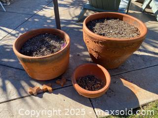 MaxSold Auction: Terracotta Planter Pots - Thousand Oaks (California, USA) PARTNER MANAGED Estate Sale Online Auction - Saxon Place