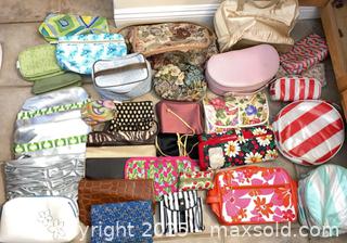MaxSold Auction: Travel and Makeup Bags - Thousand Oaks (California, USA) PARTNER MANAGED Estate Sale Online Auction - Saxon Place