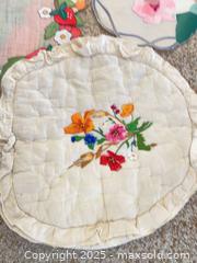 MaxSold Auction: Vintage Placemats, Table Cloths, & Table Runners - Thousand Oaks (California, USA) PARTNER MANAGED Estate Sale Online Auction - Saxon Place