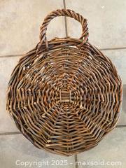 MaxSold Auction: Wicker Hanging Baskets - Thousand Oaks (California, USA) PARTNER MANAGED Estate Sale Online Auction - Saxon Place